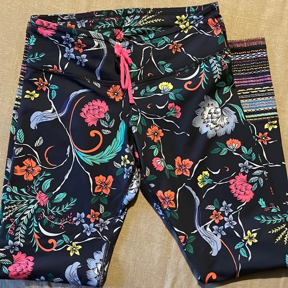 Old Navy Pants - Old Navy Active Leggings